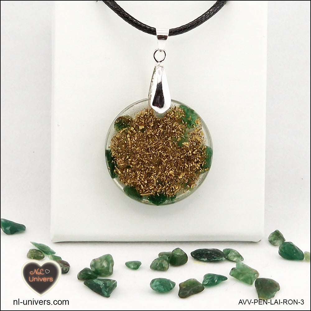 Round green Aventurine pendant M.2 in brass orgonite