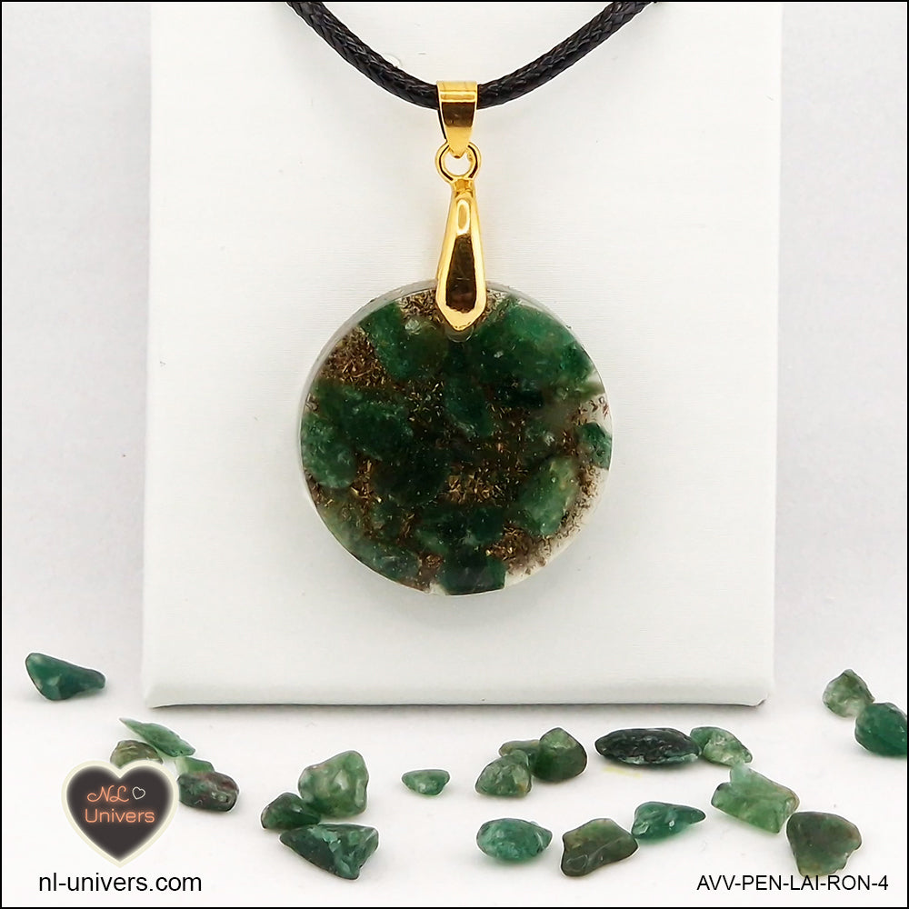 Round green Aventurine pendant M.2 in brass orgonite