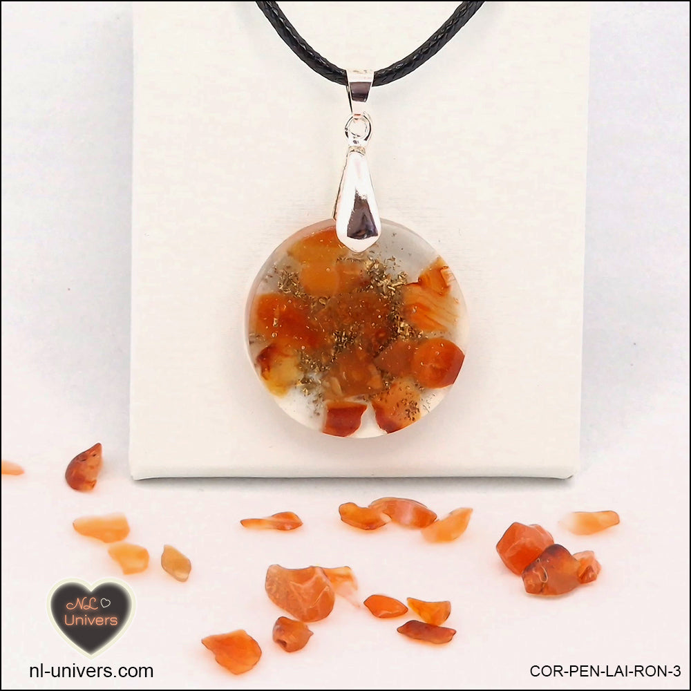 Round Carnelian pendant M.2 in brass orgonite