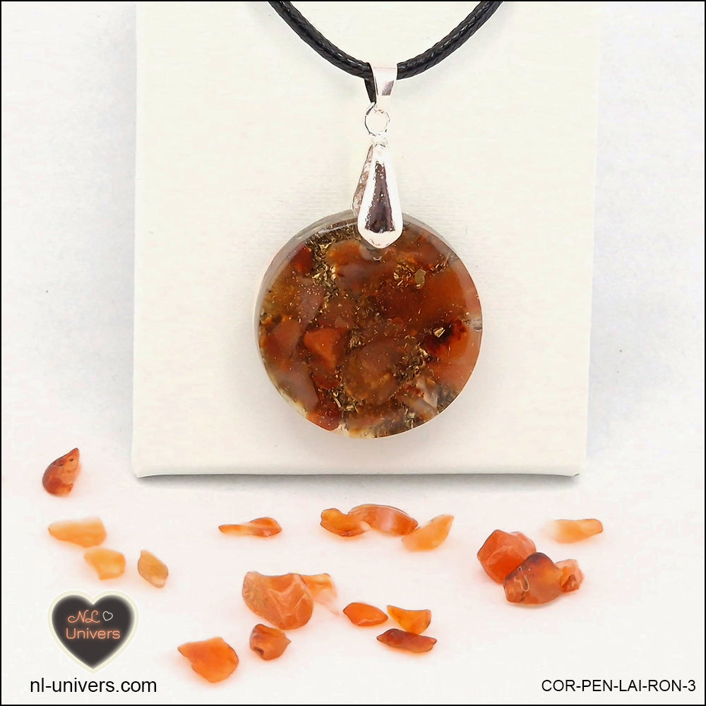 Round Carnelian pendant M.2 in brass orgonite