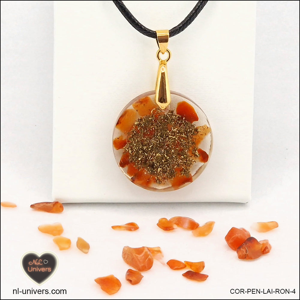 Round Carnelian pendant M.2 in brass orgonite