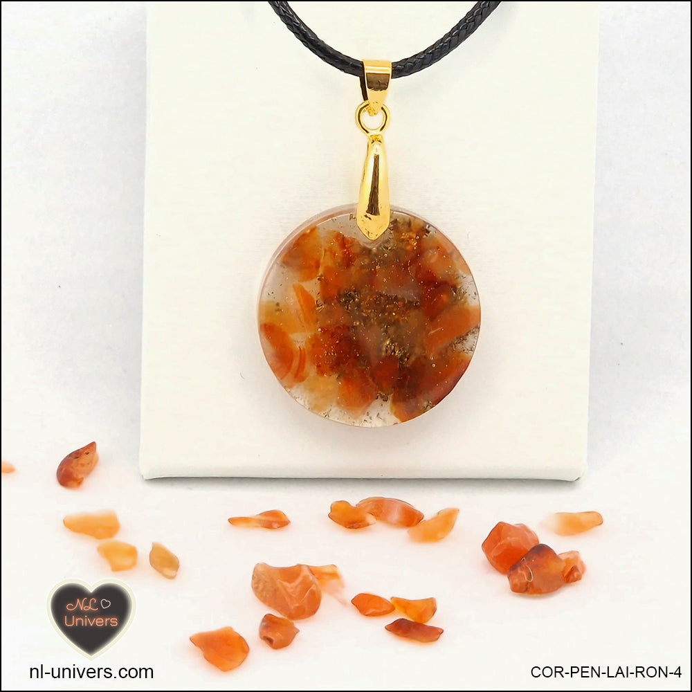 Round Carnelian pendant M.2 in brass orgonite