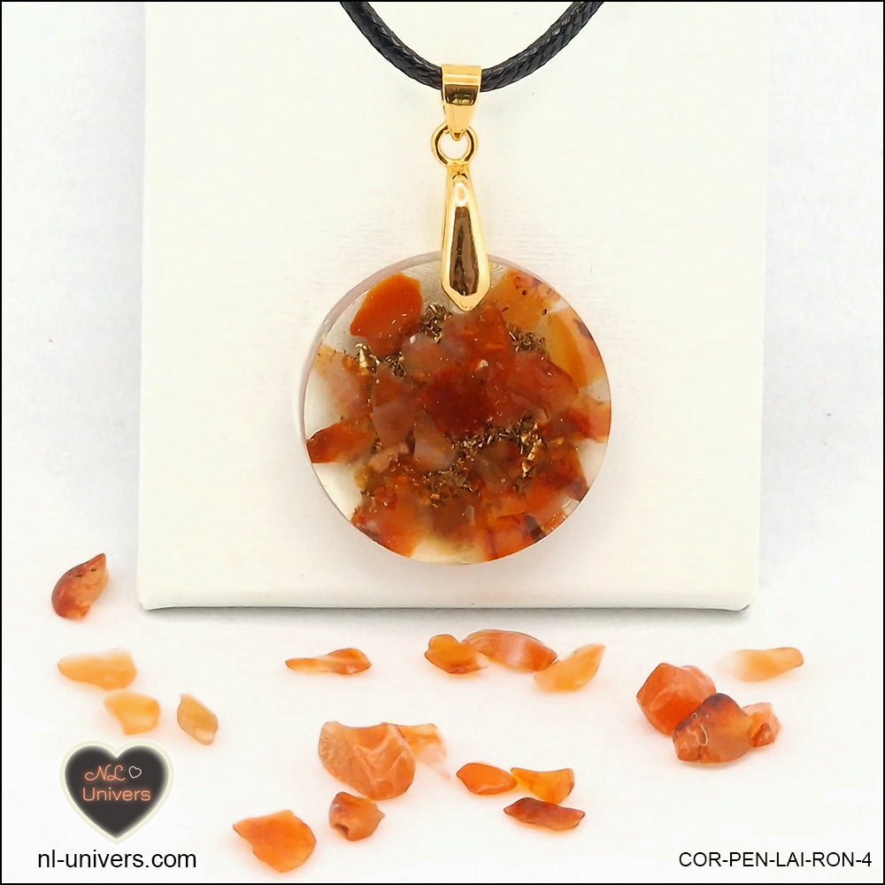Round Carnelian pendant M.2 in brass orgonite