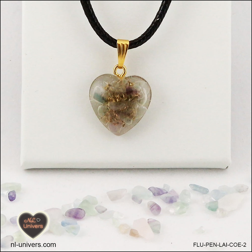 Pendentif Fluorite cœur M.1 en orgonite laiton