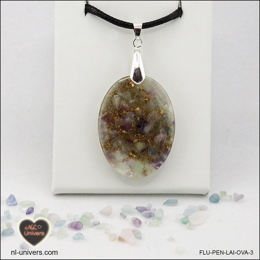Pendentif Fluorite ovale M.2 en orgonite laiton