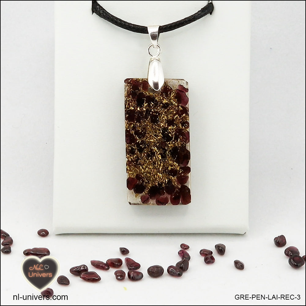 Pendentif Grenat rectangle M.2 en orgonite laiton