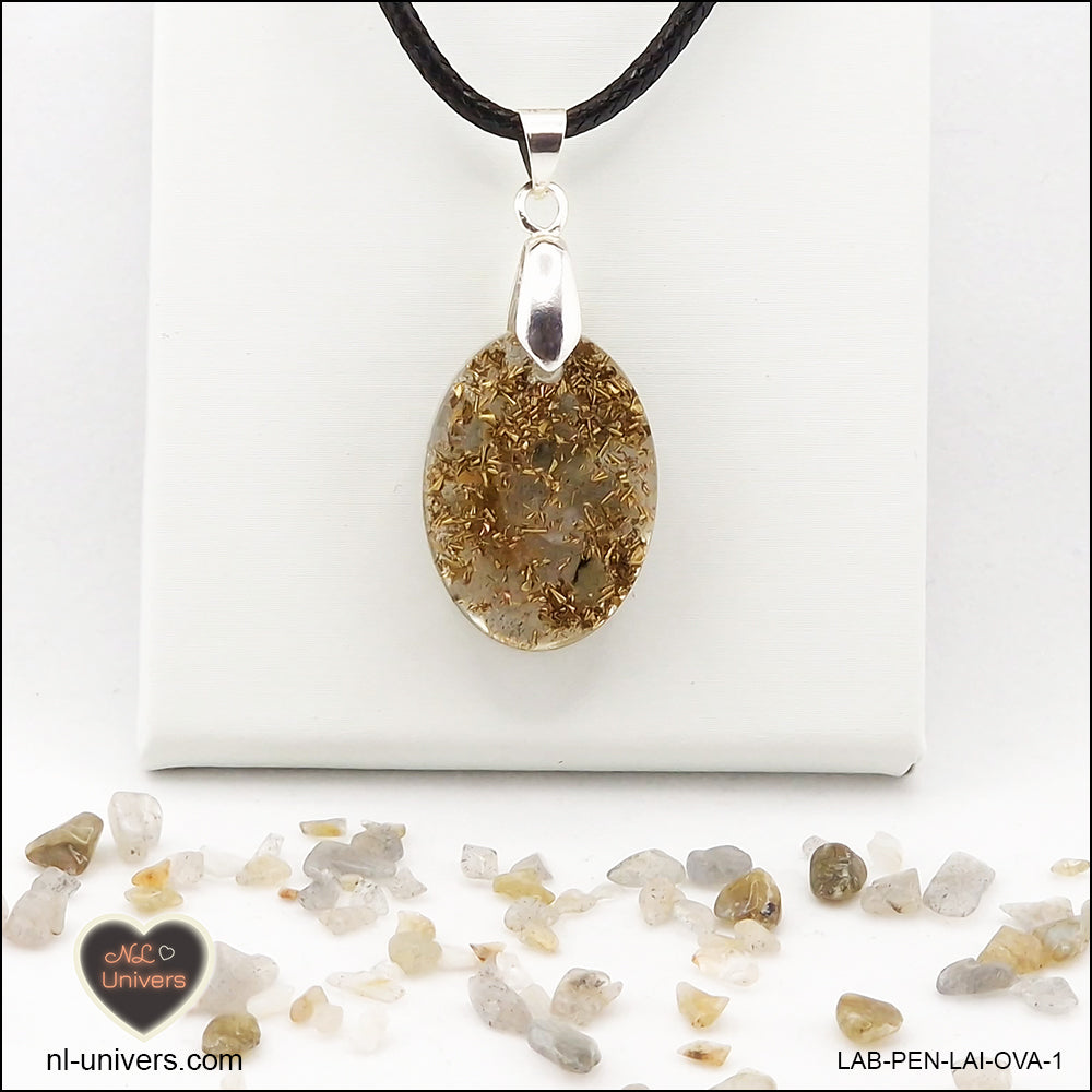 Oval Labradorite pendant M.1 in brass orgonite