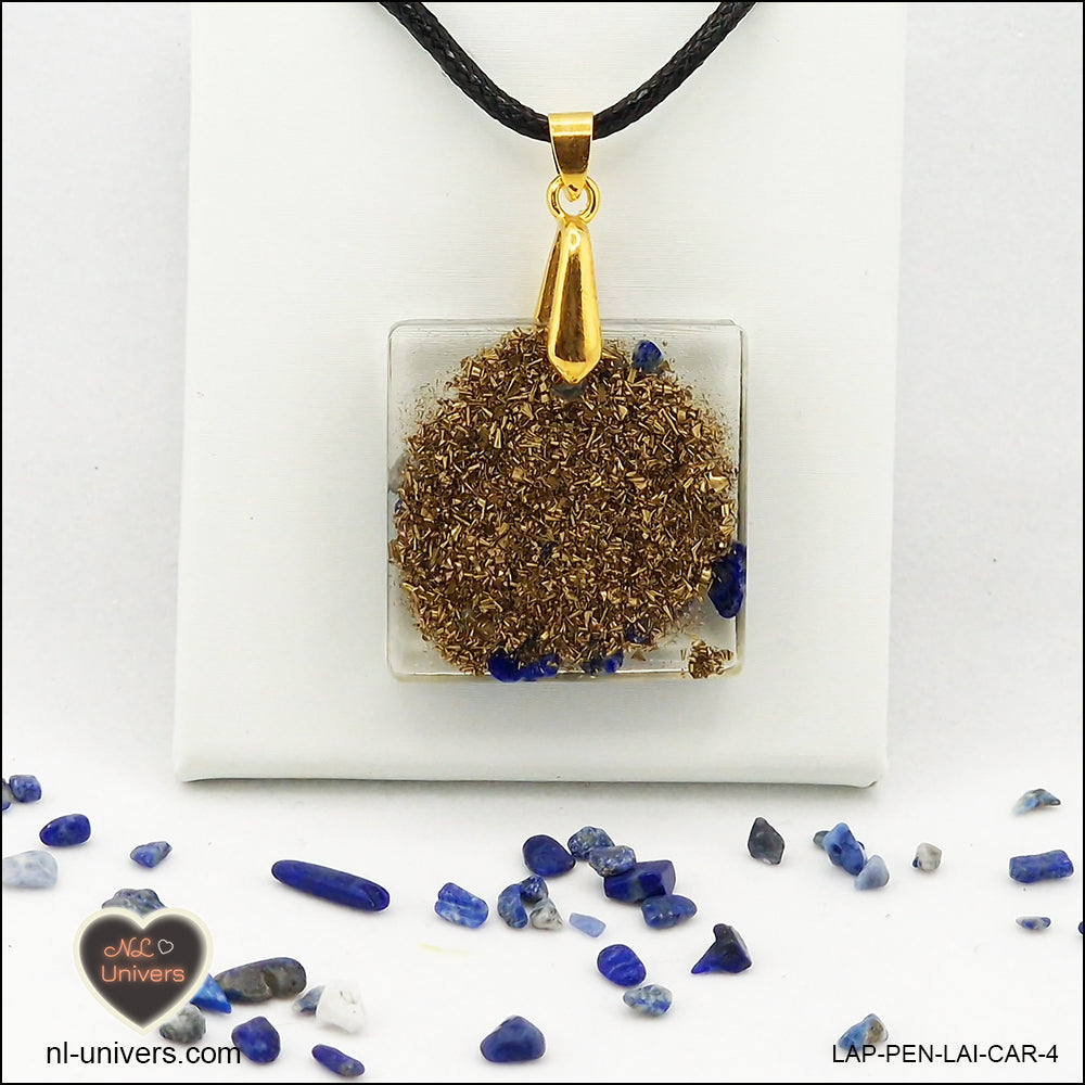 Pendentif Lapis-Lazuli carré M.2 en orgonite laiton