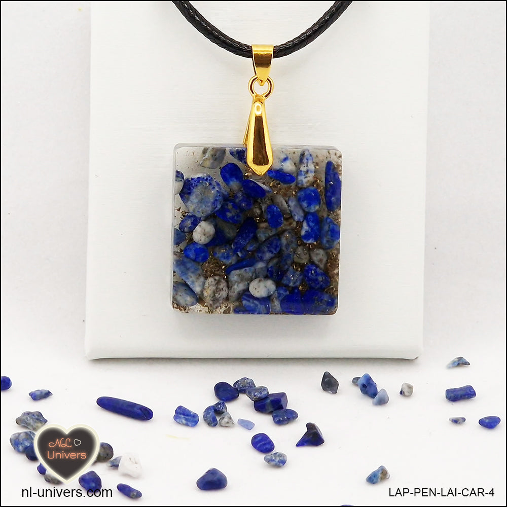 Pendentif Lapis-Lazuli carré M.2 en orgonite laiton