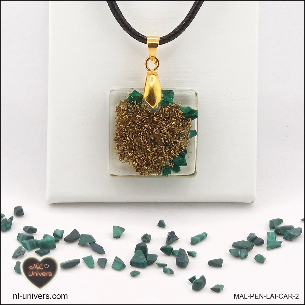 Square Malachite pendant M.1 in brass orgonite