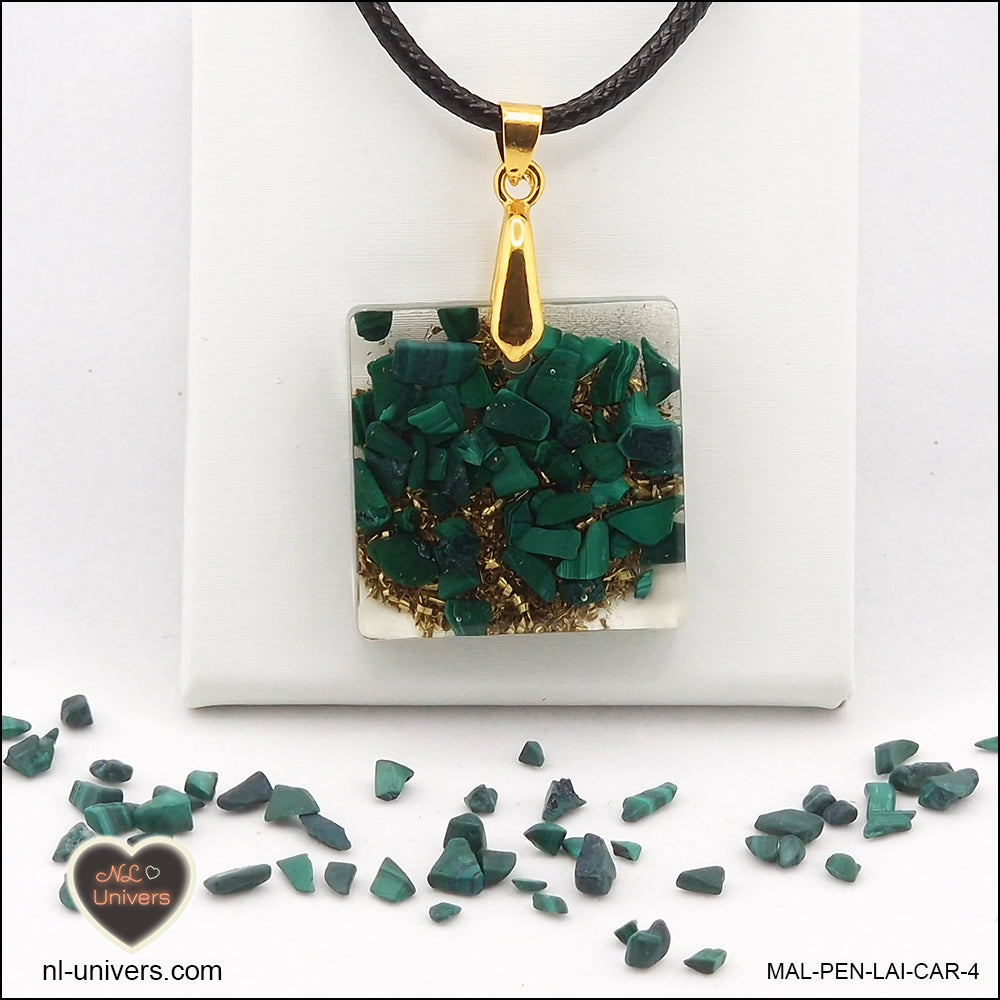 Square Malachite pendant M.2 in brass orgonite