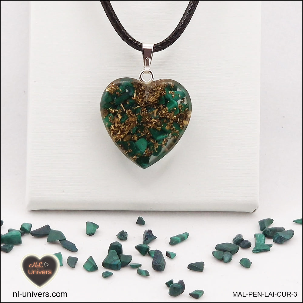 Pendentif Malachite cœur M.2 en orgonite laiton