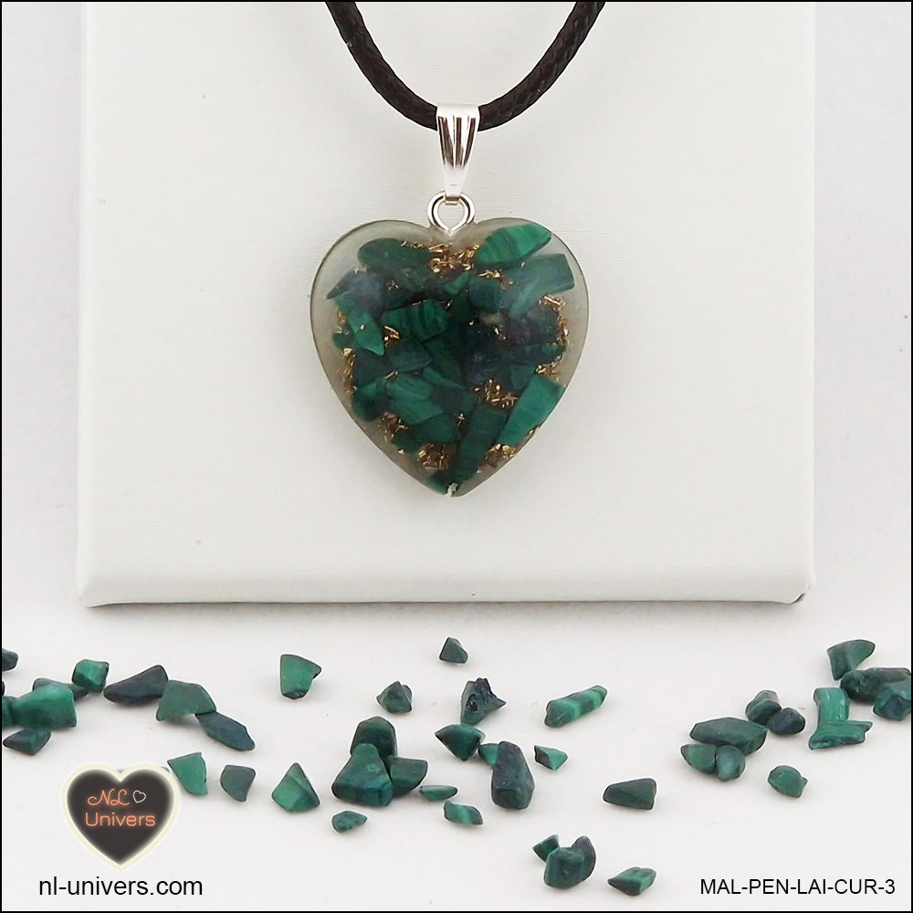 Malachite heart pendant M.2 in brass orgonite