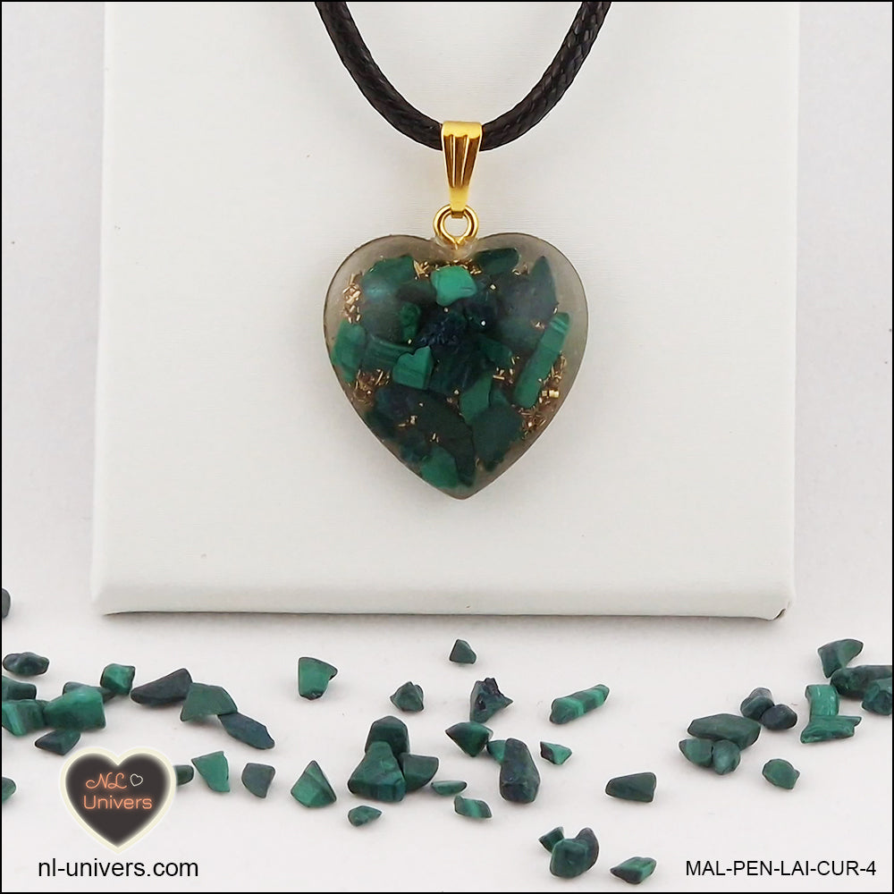 Pendentif Malachite cœur M.2 en orgonite laiton