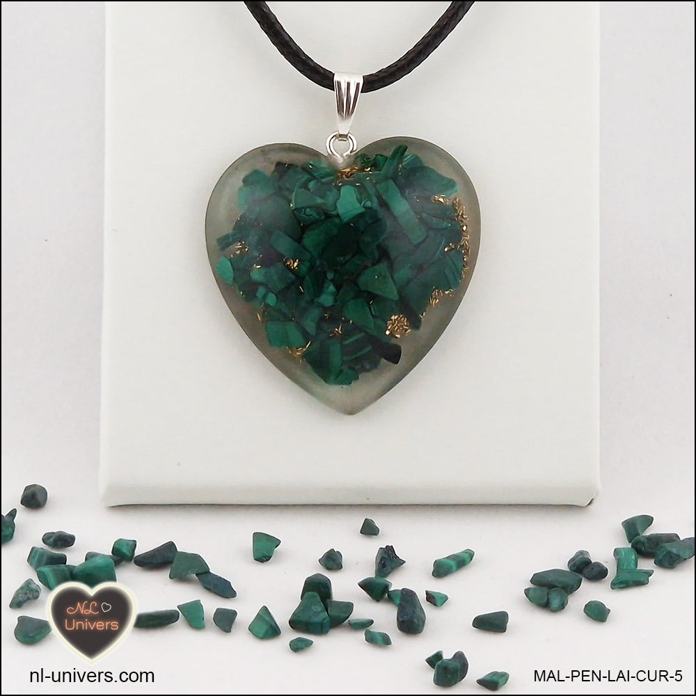 Malachite heart pendant M.3 in brass orgonite