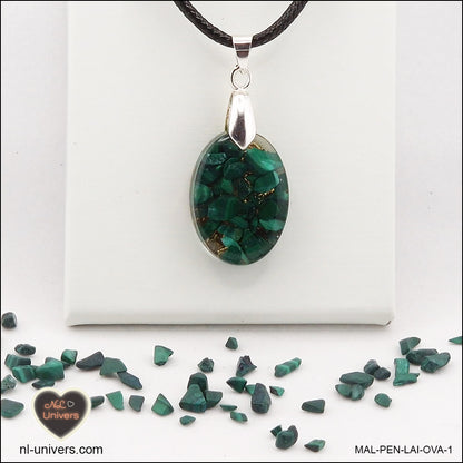 Pendentif Malachite ovale M.1 en orgonite laiton