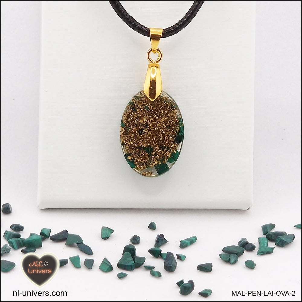 Pendentif Malachite ovale M.1 en orgonite laiton