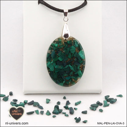 Pendentif Malachite ovale M.2 en orgonite laiton