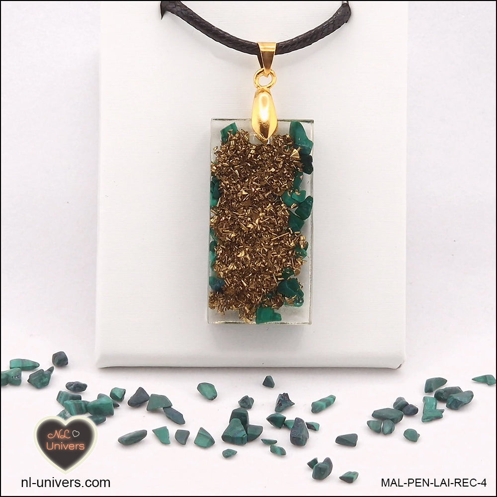 Malachite rectangle pendant M.2 in brass orgonite